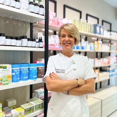 Mónica Farmacia La Plaza Campello